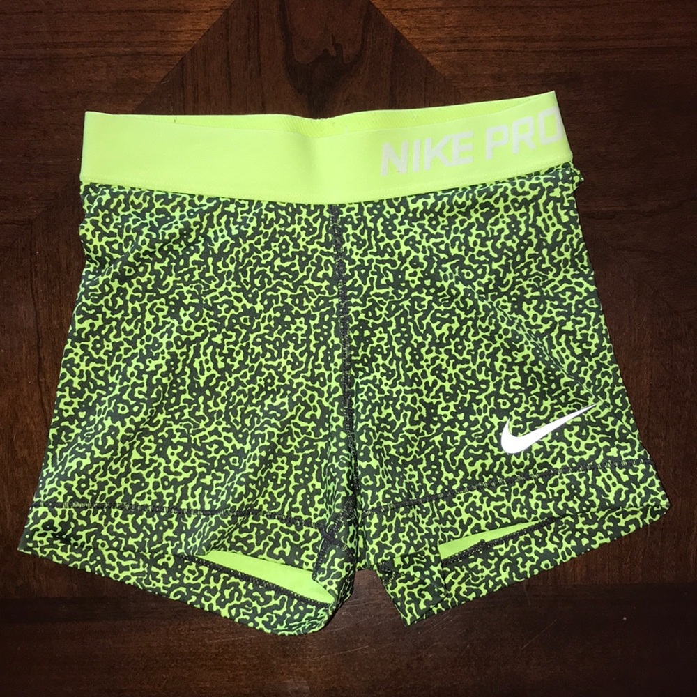NEON NIKE DRI FIT SPANDEX